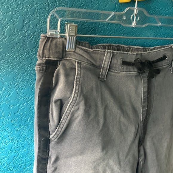 Gray denim ankle pants, Torrid size 0, pull on, elastic waist with tie detail. - Picture 2 of 6
